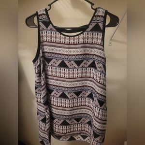 FINAL PRICE! Patterned tank top